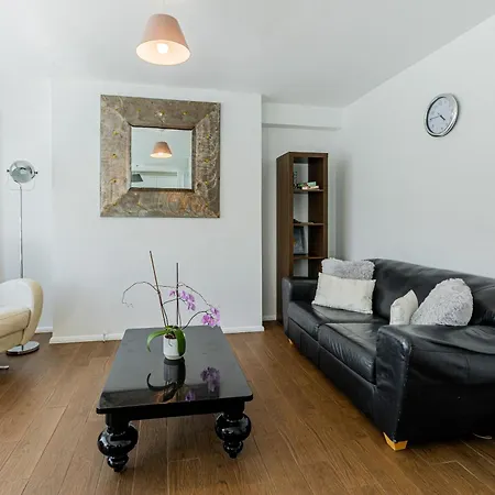 Luxury 2 Bhk In Canary Wharf London Exterior photo