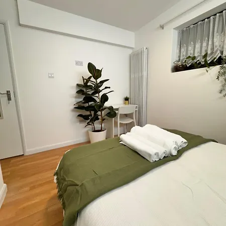 Luxury 2 Bhk In Canary Wharf Лондон Экстерьер фото