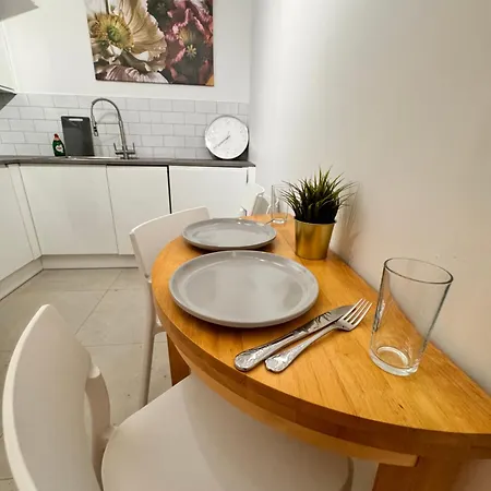 Luxury 2 Bhk In Canary Wharf Лондон Экстерьер фото