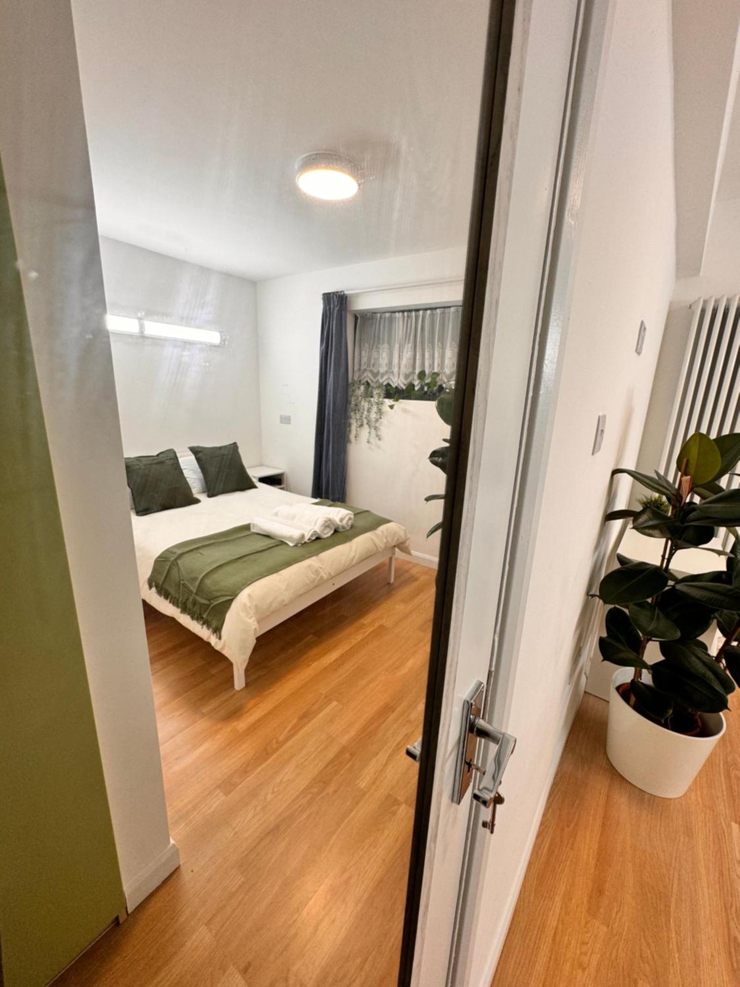 Luxury 2 Bhk In Canary Wharf Лондон