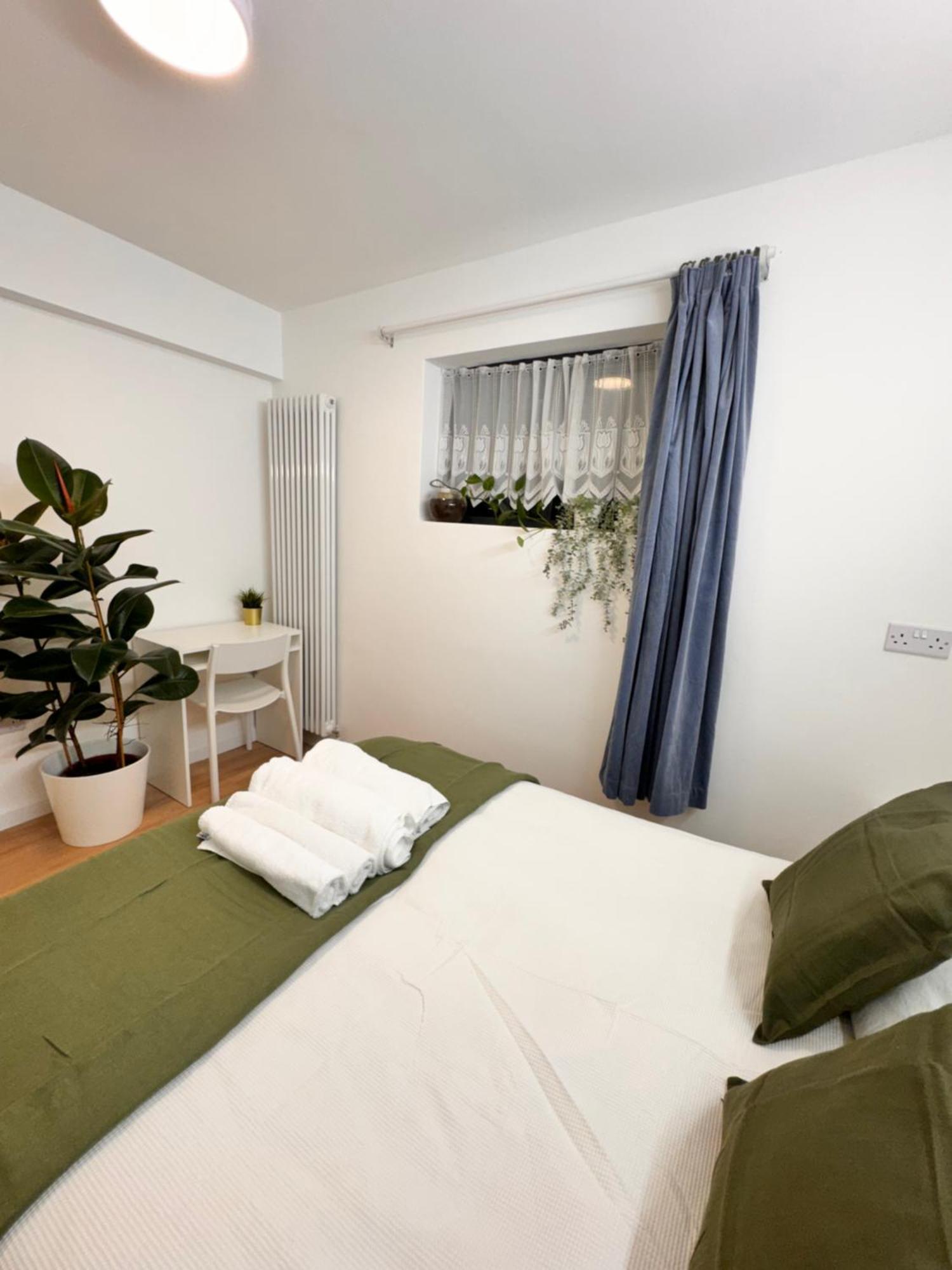 Luxury 2 Bhk In Canary Wharf * Лондон
