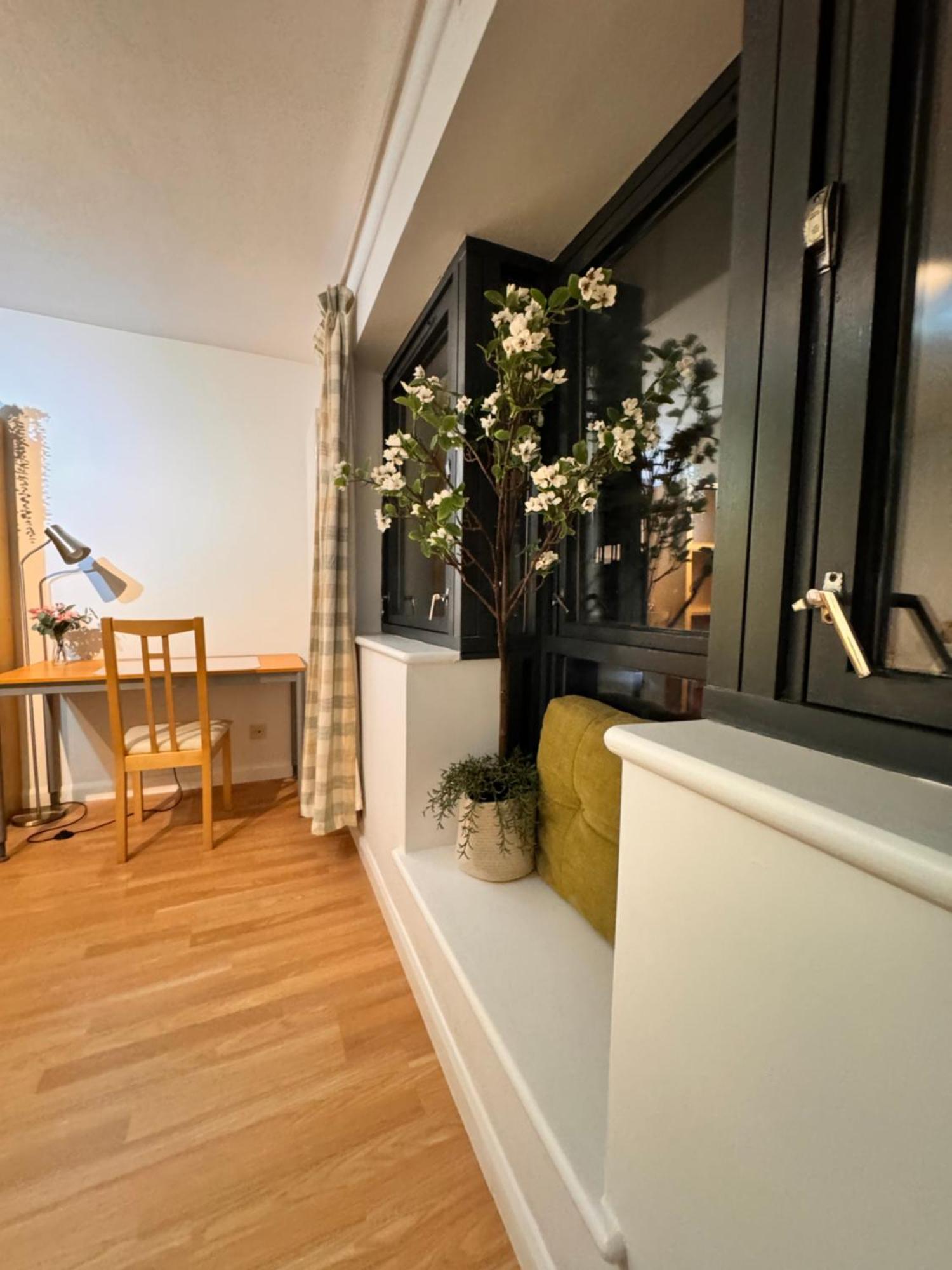 Luxury 2 Bhk In Canary Wharf Лондон