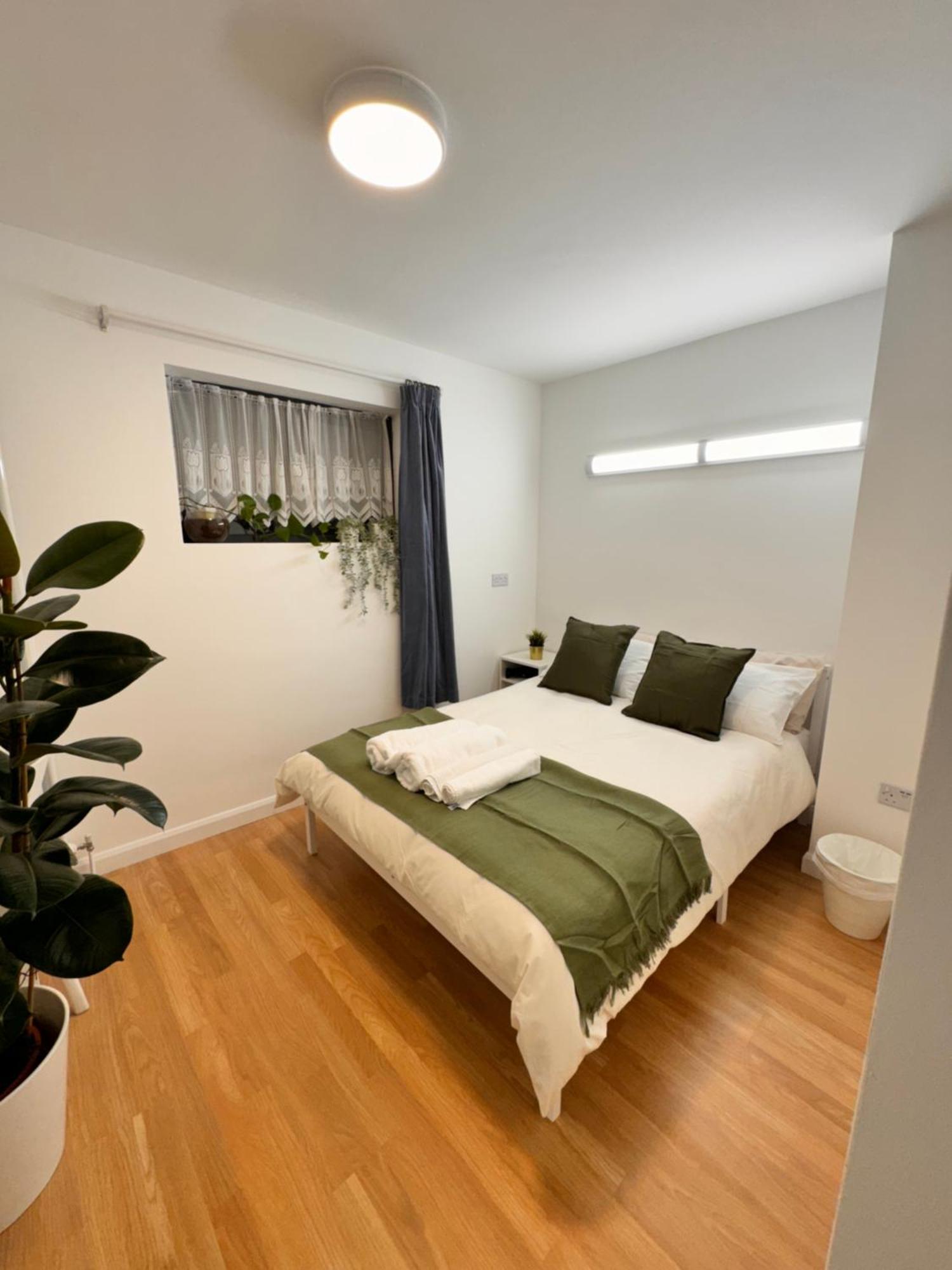 Luxury 2 Bhk In Canary Wharf Апартаменты *