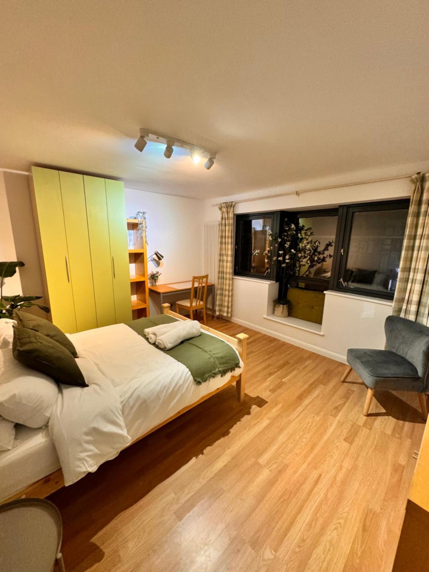 Luxury 2 Bhk In Canary Wharf Лондон