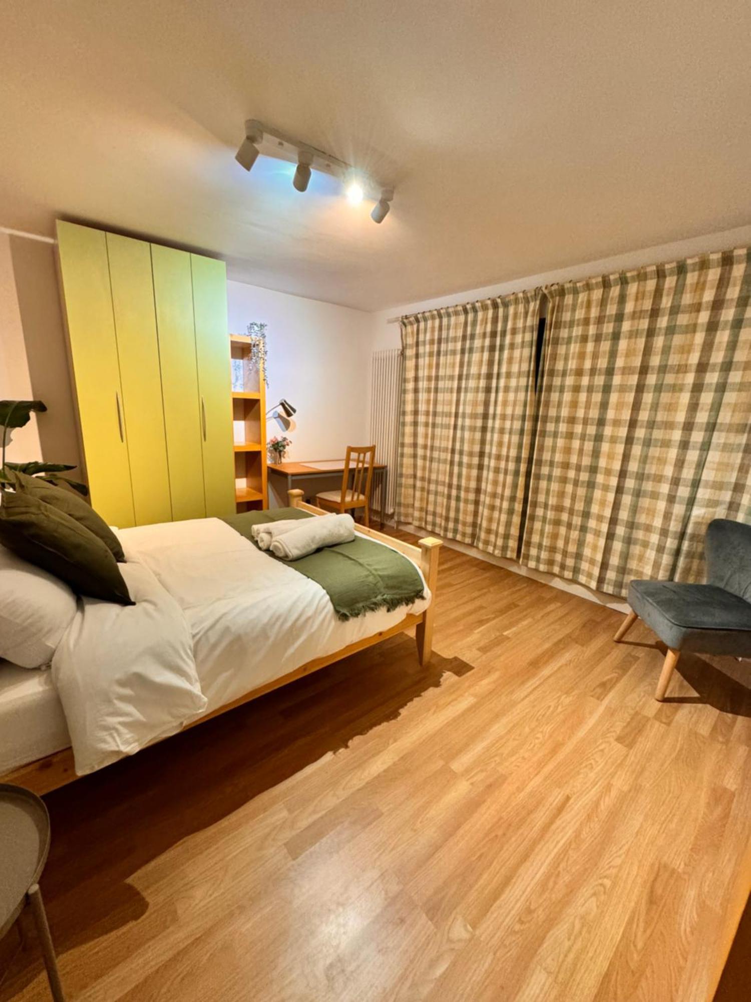Luxury 2 Bhk In Canary Wharf Апартаменты *